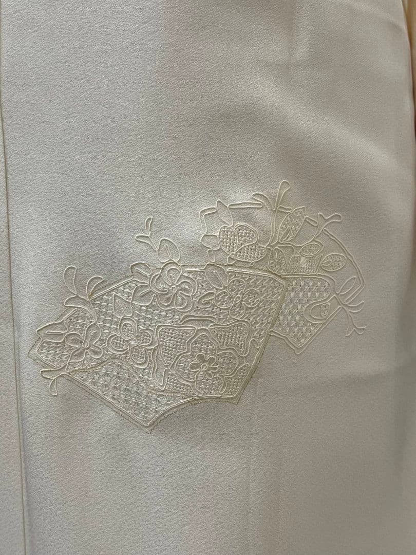 ❪552❫ ✿.* 正絹 絵羽 長襦袢 半衿付✿.*・汕頭刺繍 身幅広め