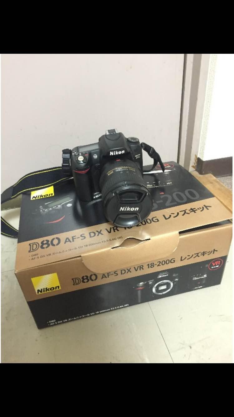 Nikon D80 AF-S DX VR 18-200G レンズキット