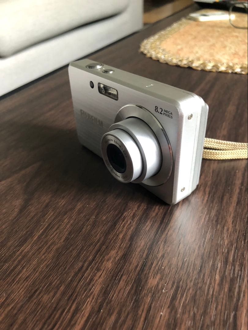 FUJIFILM FINEPIX J10 コンパクトデジタルカメラ