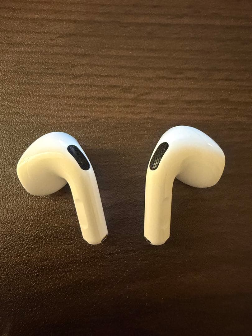 Apple Airpods 第4世代　ノイズキャンセリング付き