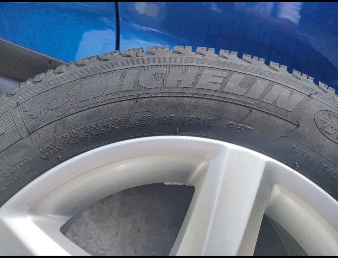 MICHELIN スタットレスプラスVWゴルフホイール4本セット