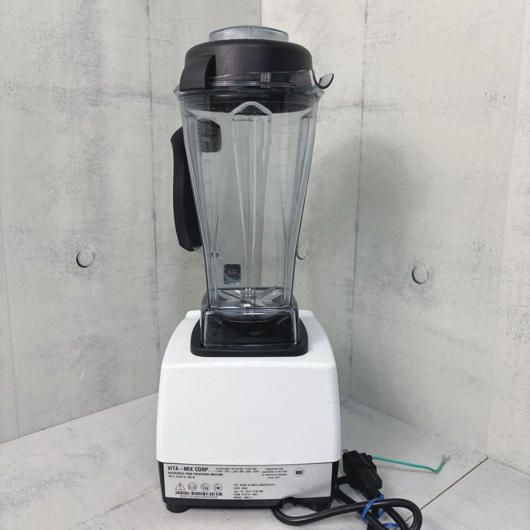 バイタミックス VITAMIX ブレンダー　VM0111 レシピ本付　美品