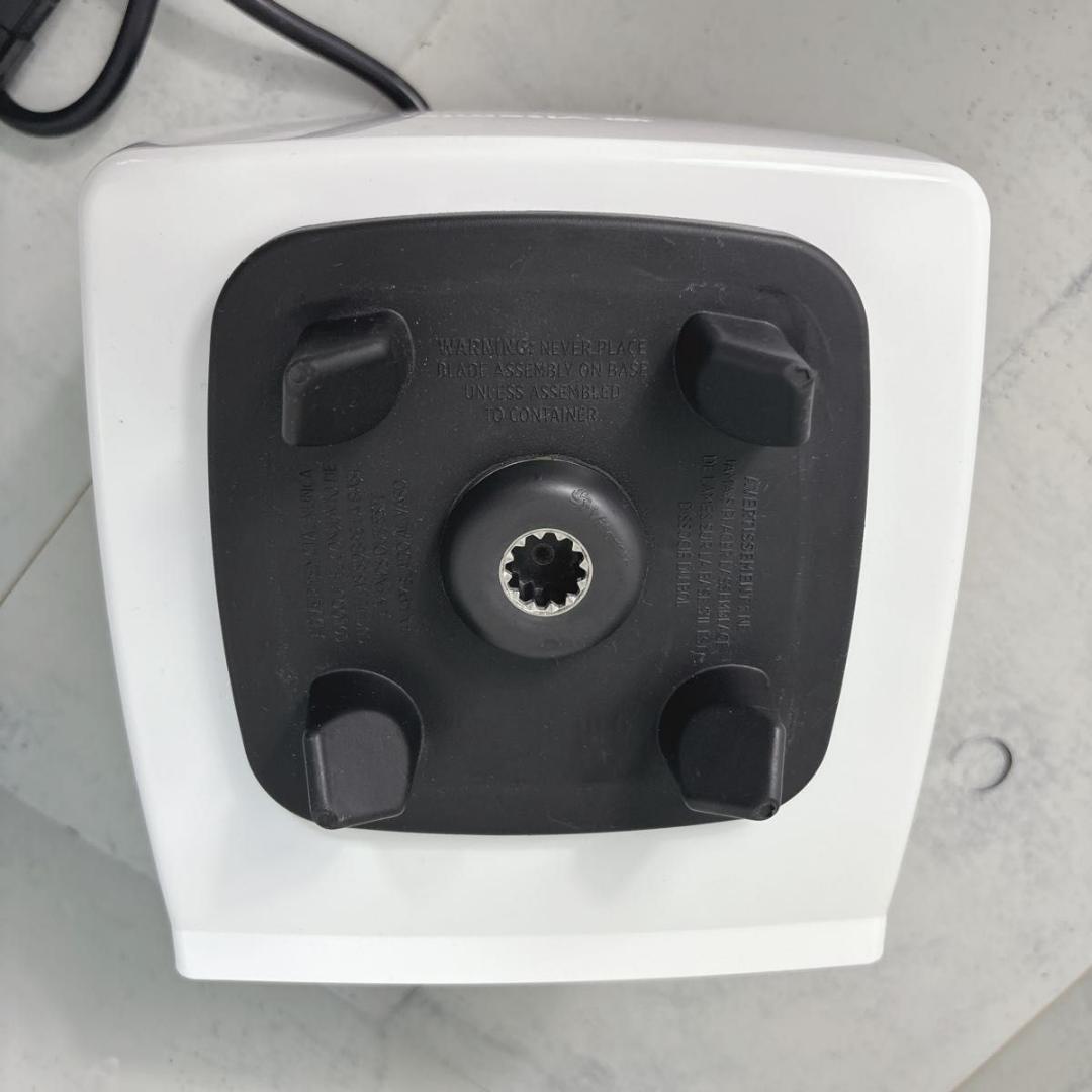 バイタミックス VITAMIX ブレンダー　VM0111 レシピ本付　美品