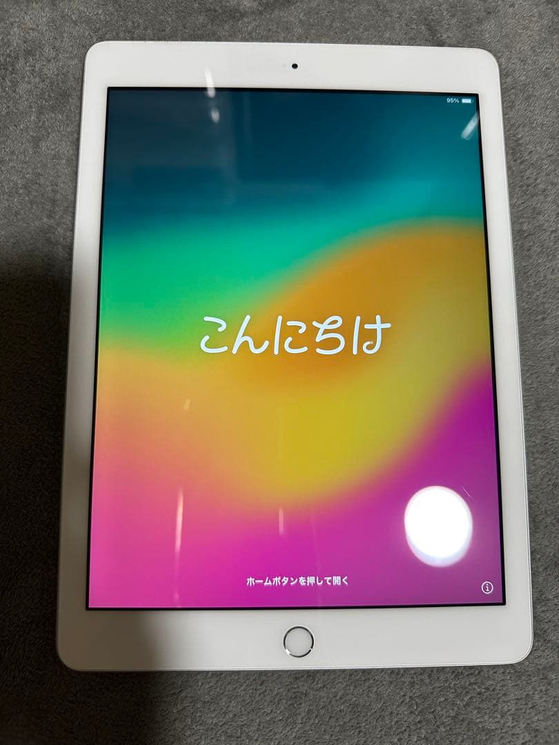 Apple iPad 第6世代 32GBホワイト 本体