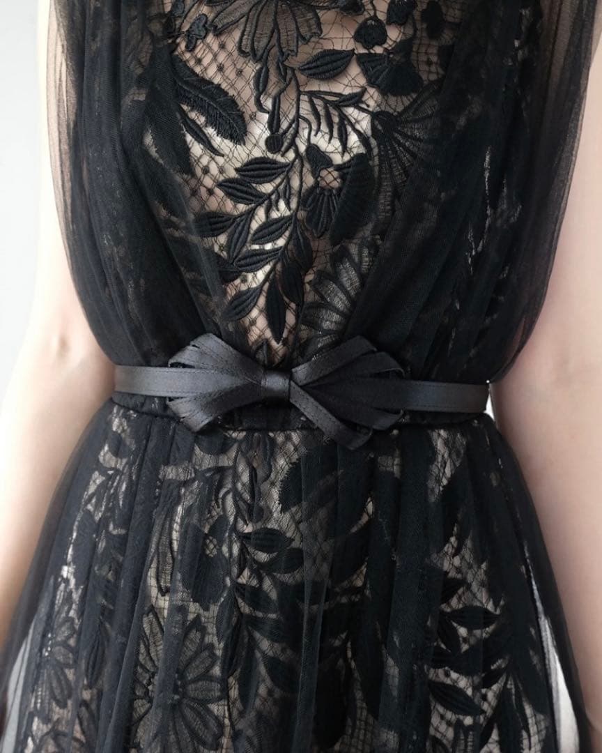 ストロベリーフィールズ　ドレス　結婚式　パーティ　お呼ばれ　発表会などに