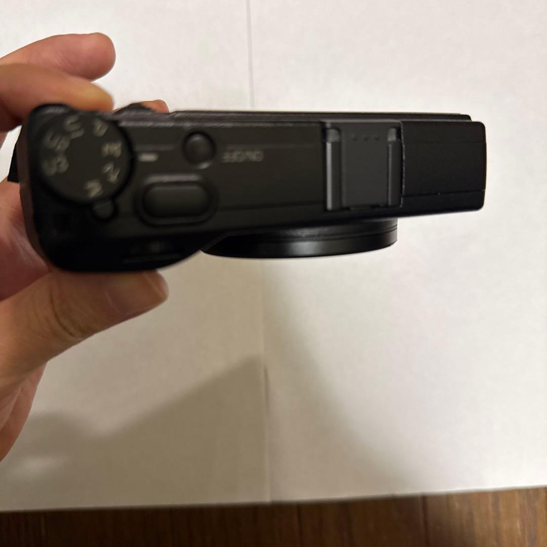 【美品】RICOH GR III コンパクトデジタルカメラ