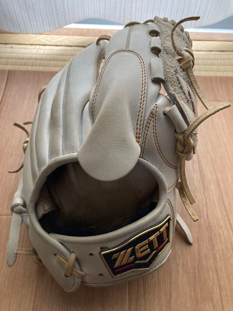 ZETT プロステイタス 軟式 投手用