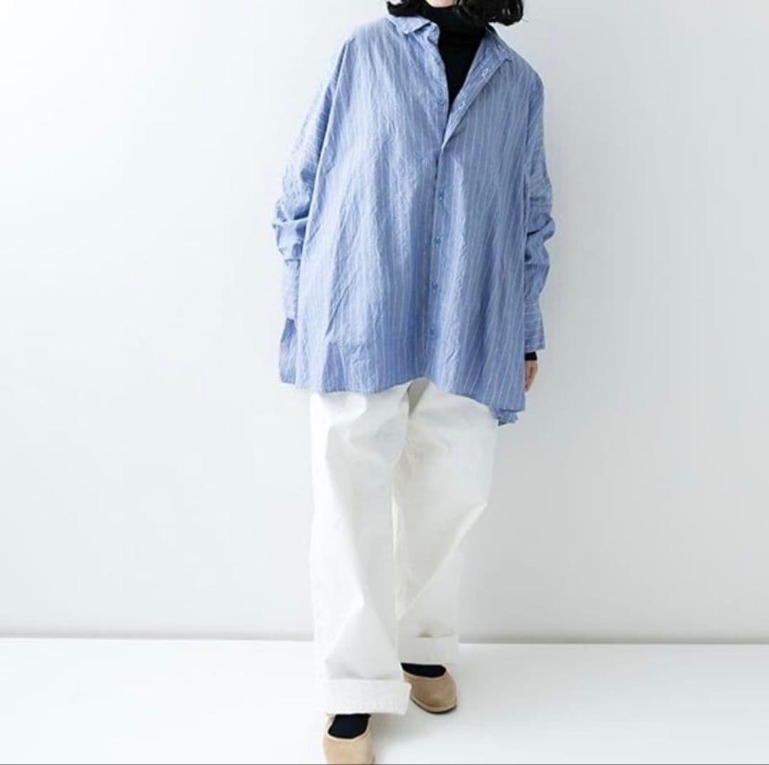 美品 Veritecoeur バックギャザーシャツ VC-2419