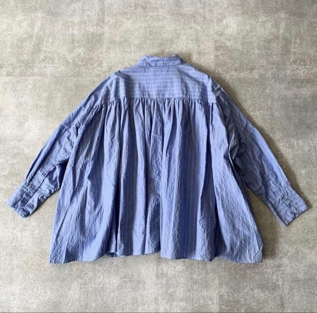 美品 Veritecoeur バックギャザーシャツ VC-2419