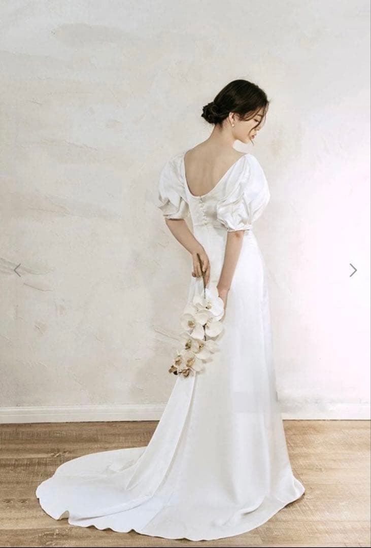 パフスリーブ サテンソフトマーメイドウエディングドレス 二次会 花嫁 S