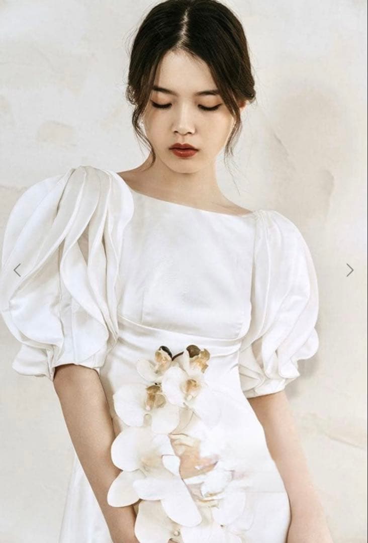 パフスリーブ サテンソフトマーメイドウエディングドレス 二次会 花嫁 S