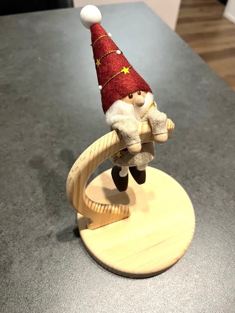 ★te-nori限定ノルディカニッセ　ぶら下がりサンタ＆スタンドセット