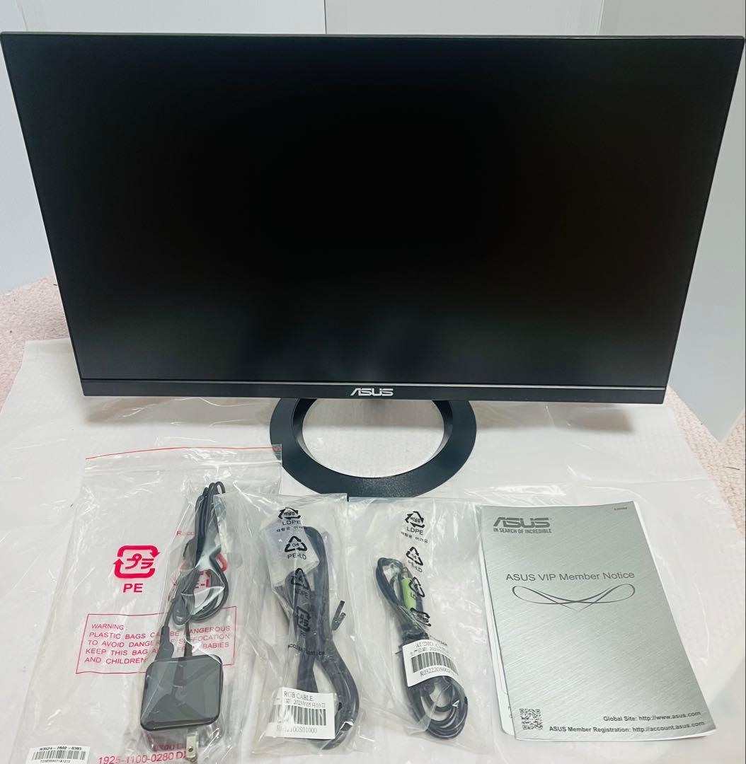 さち ASUSディスプレイと電卓