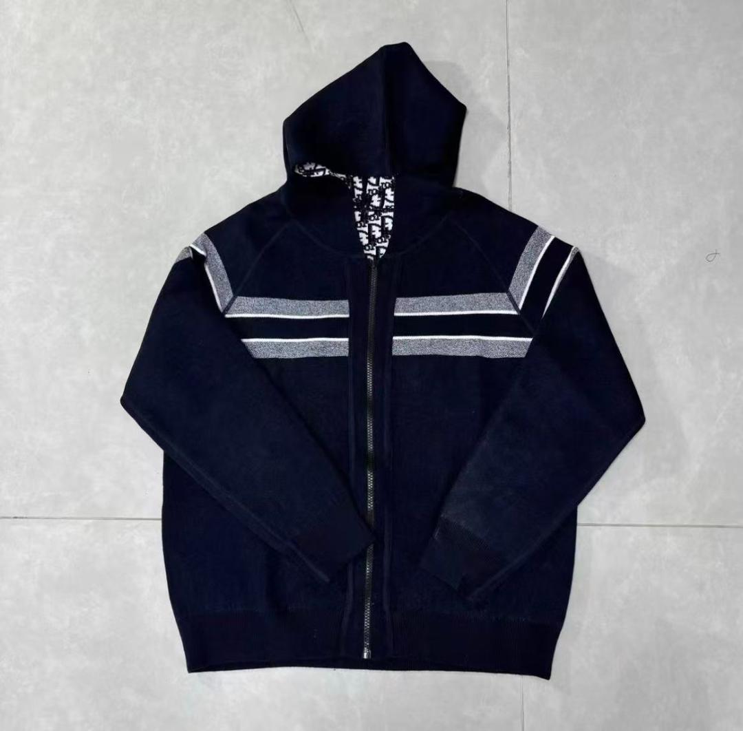 ネイビー・ブラックフード付きパーカー