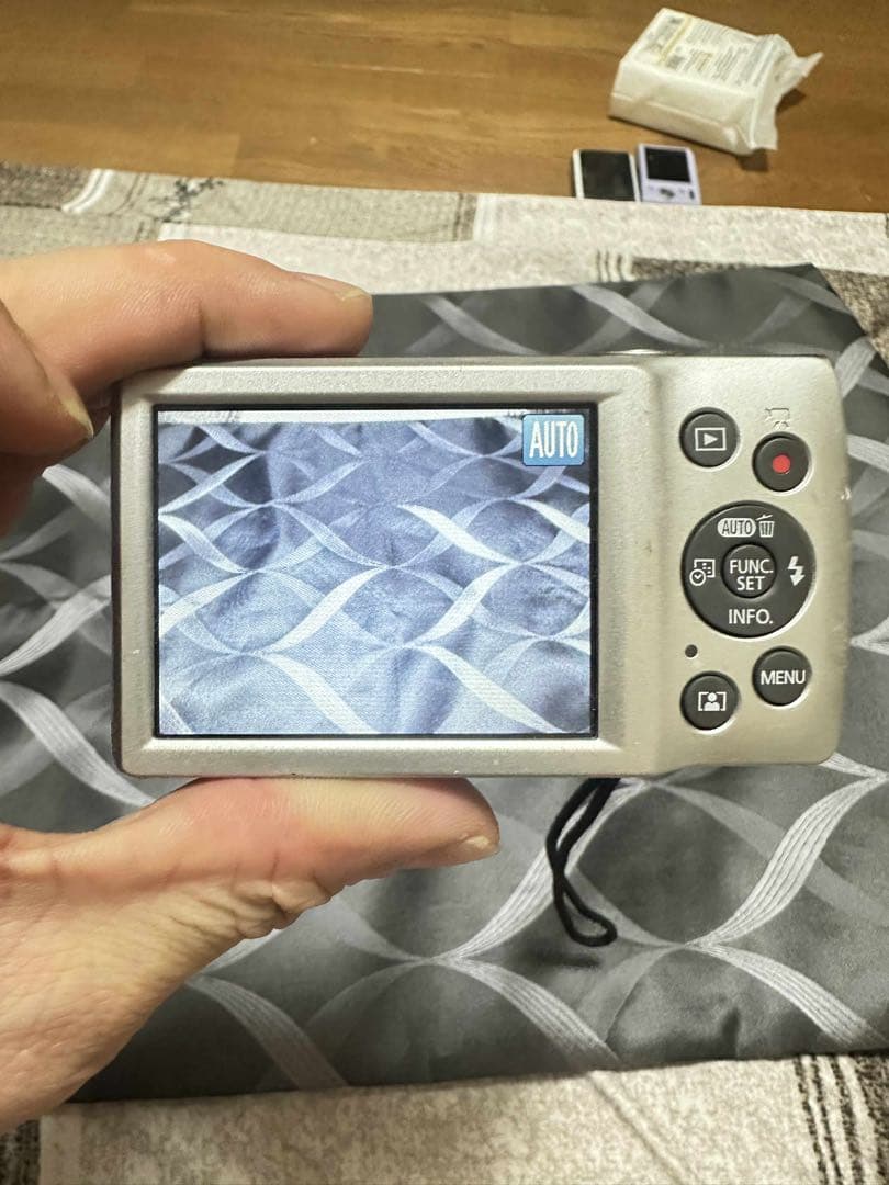 Canon IXY200 シルバー デジタルカメラ