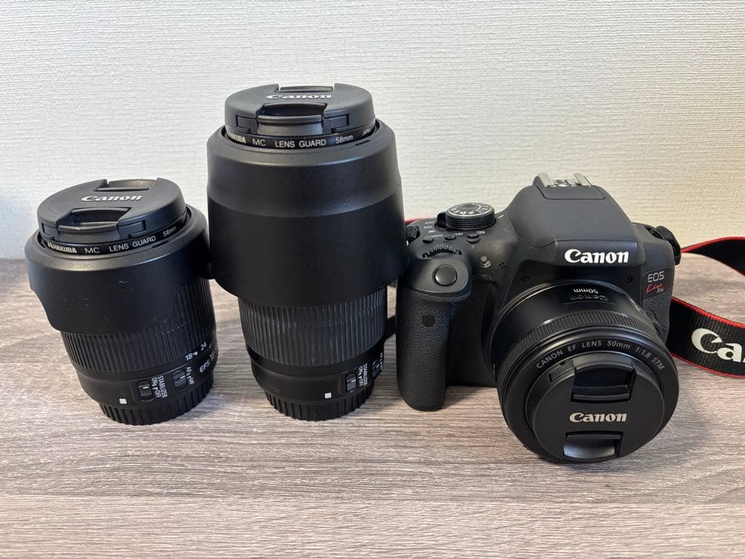 Canon EOS Kiss X8i ダブルズームキット EF50mm F1.8