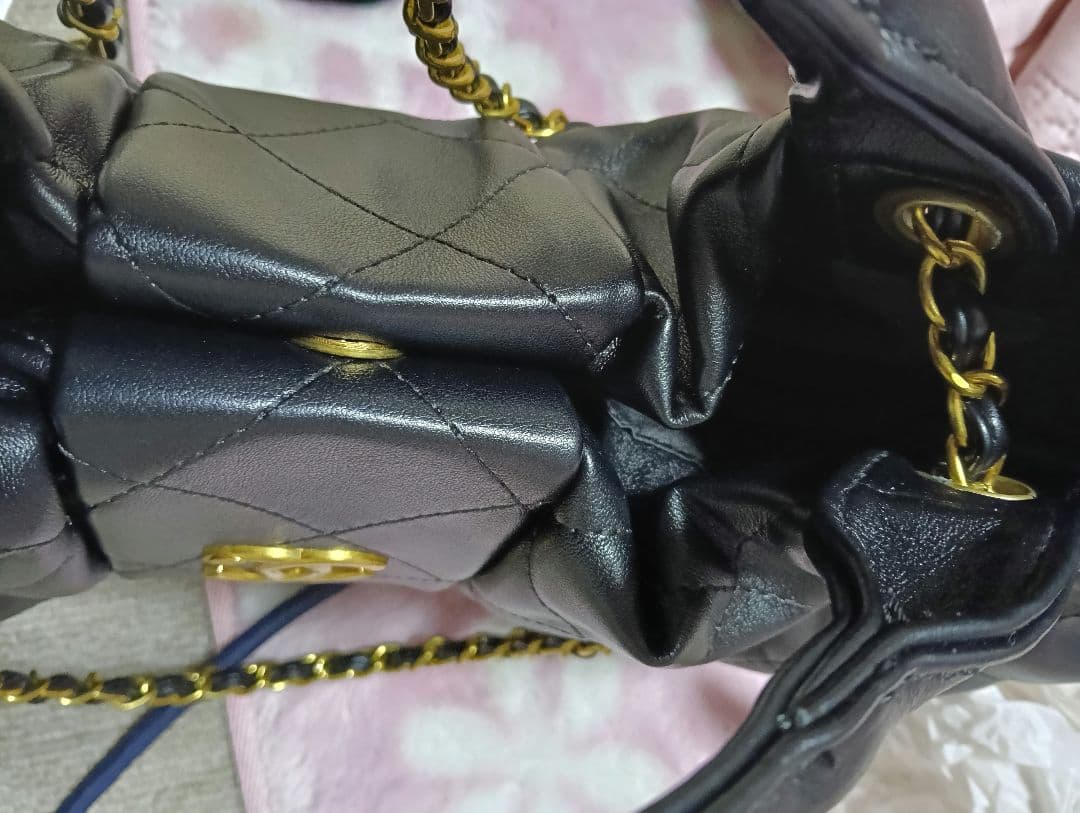 CHANEL ノベルティ 黒 レザー 風バッグ キルティング