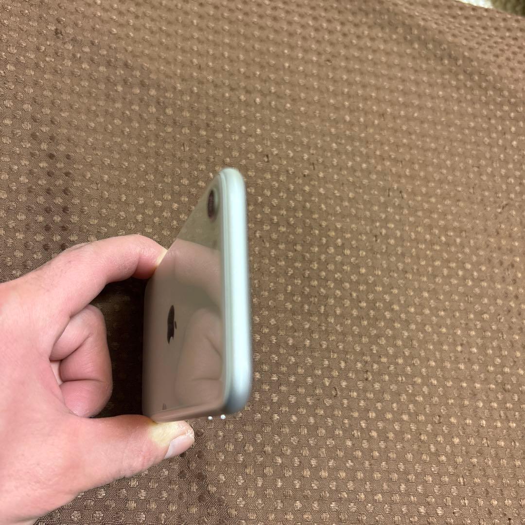iPhone SE2 中古品