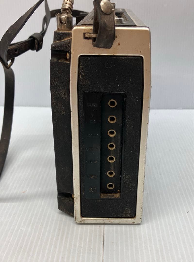 希少！【SHARP/シャープ】ポータブルラジオ　Z-2500 FY-72J