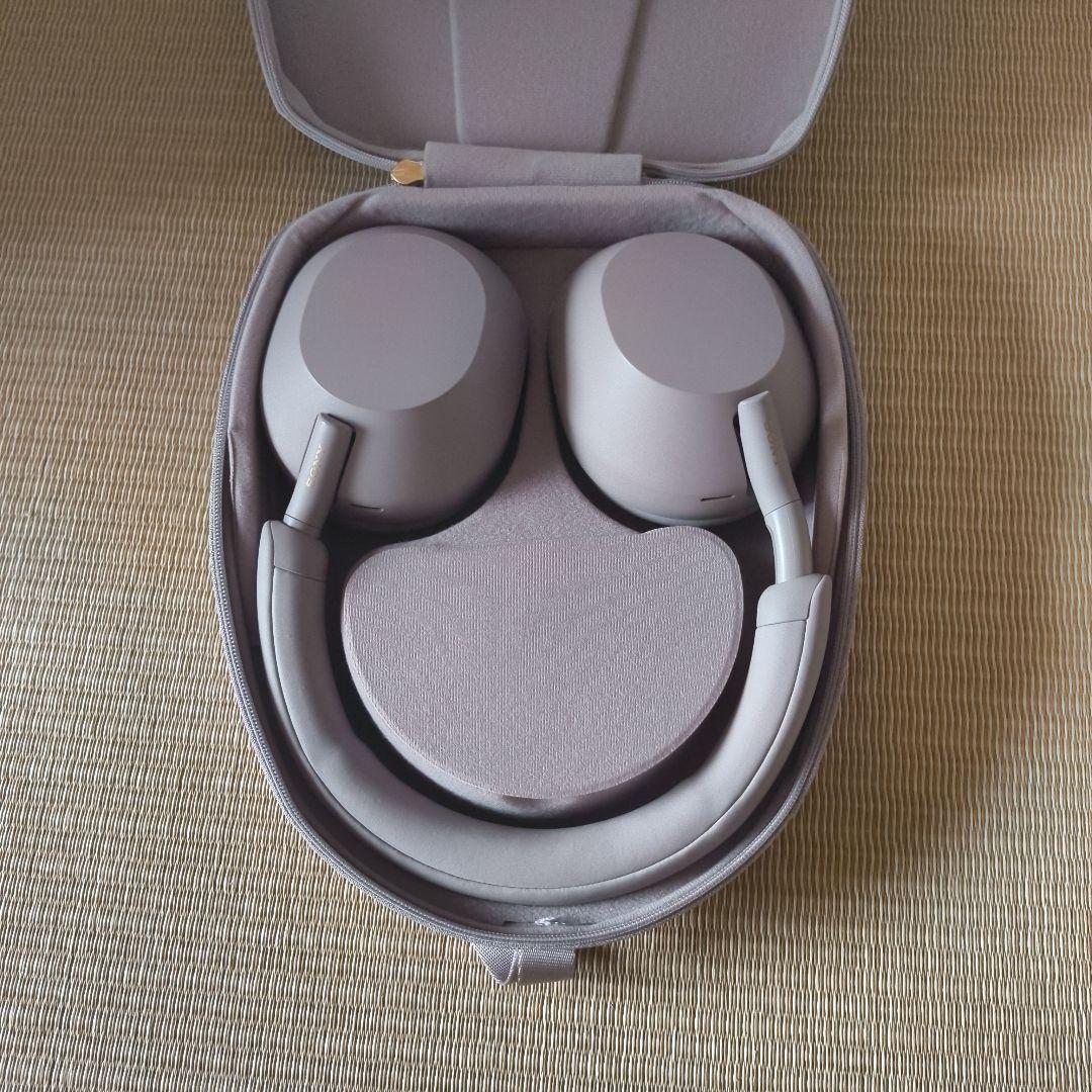 SONY ヘッドホン WH-1000XM5　スモーキーピンク