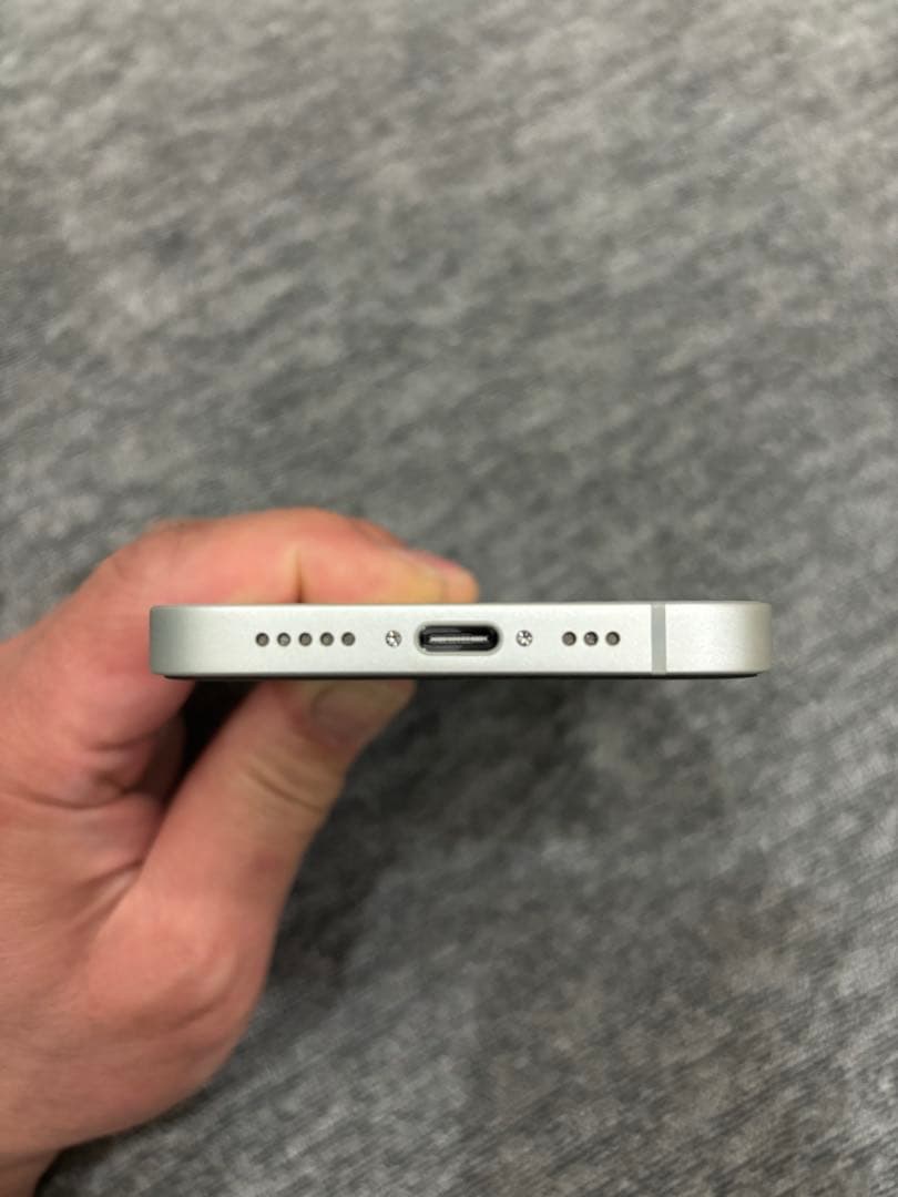 Apple iPhone16e 128GB ホワイト