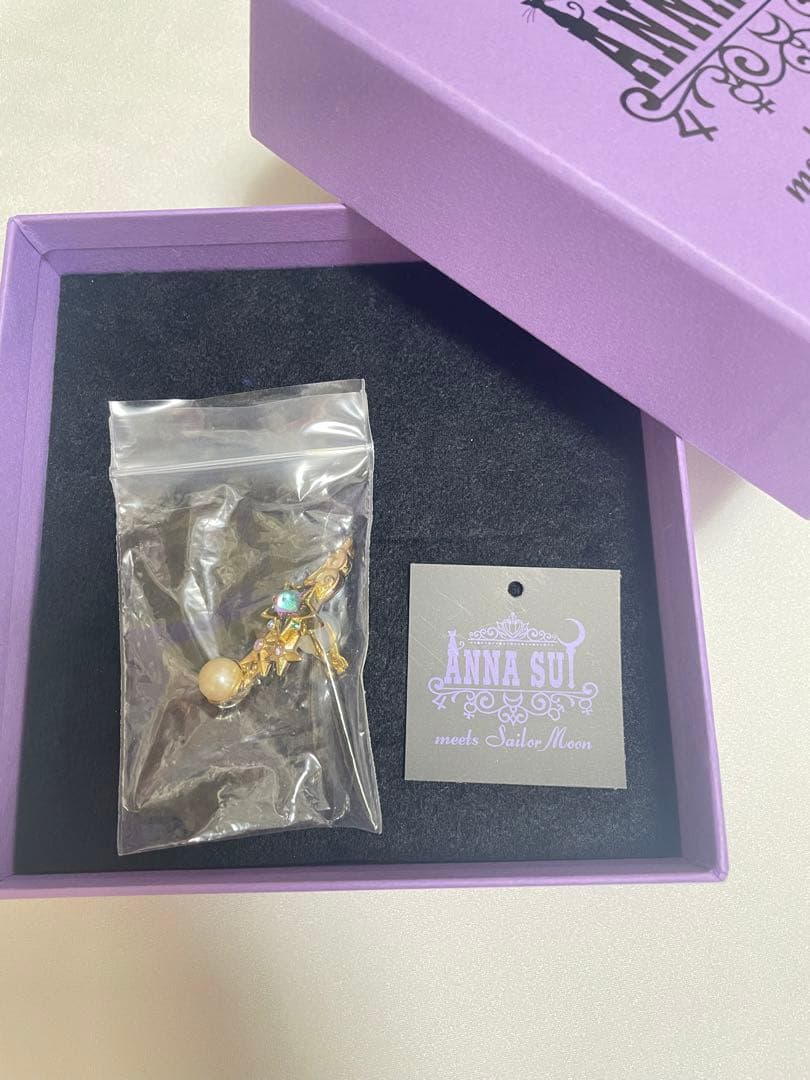 セーラームーン　伊勢丹　ANNA SUI チェンジスター　イヤーカフ