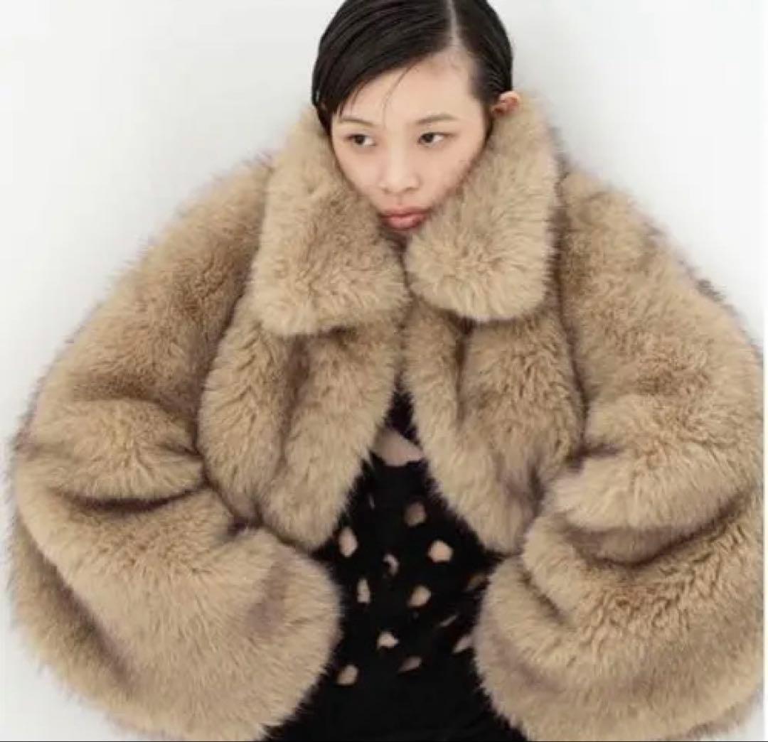 ジャケット・アウター leinwande Egg Fur Coat / Beige