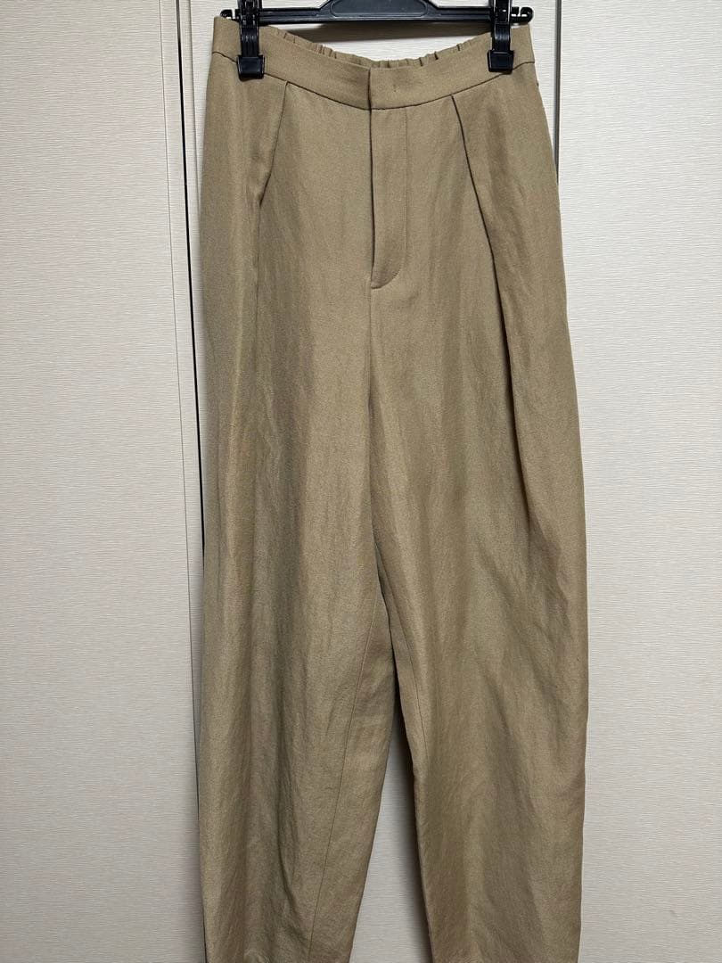 【美品】新作　カレンソロジー　リネンウールスタッズパンツ