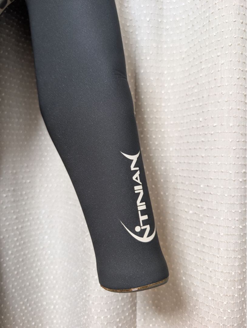 Intinian Hot Rubber 5×3mm セミドライ メンズ XL相当