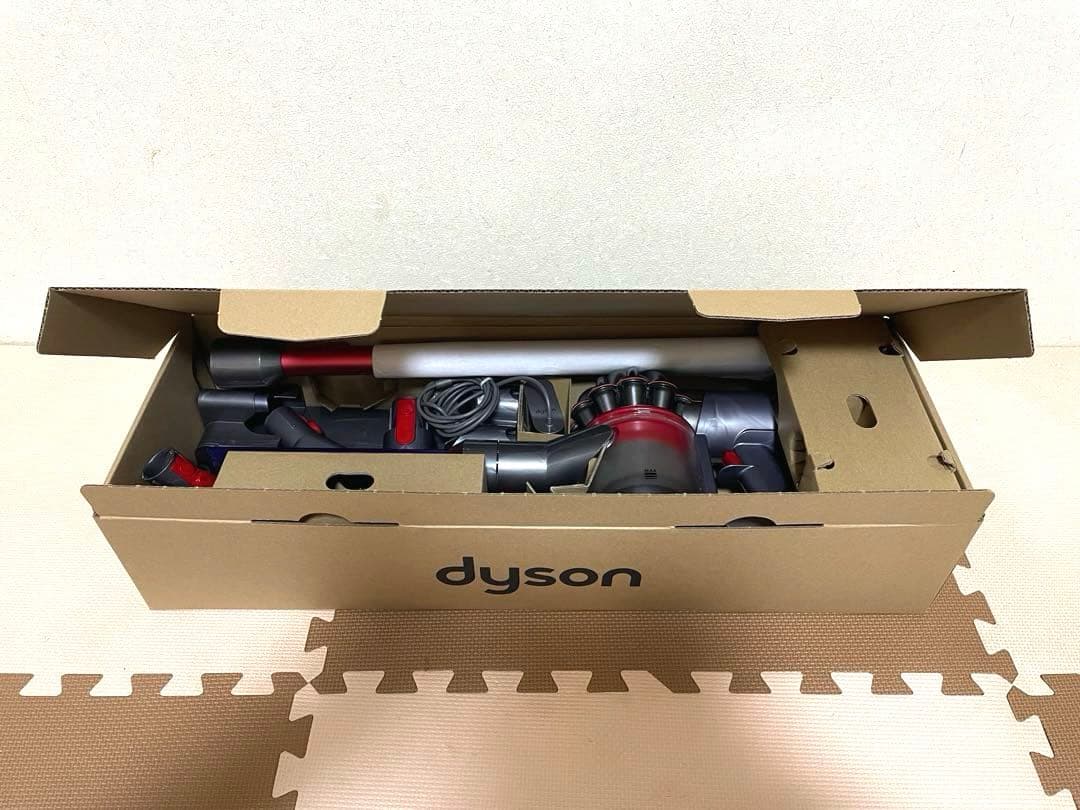 【ジャンク品】ダイソンV8 Slim Fluffy+ 　コードレスクリーナー