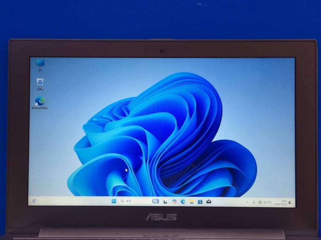 ASUS UX21E 11.6 型TFT液晶　薄型・コンパクトノートパソコン