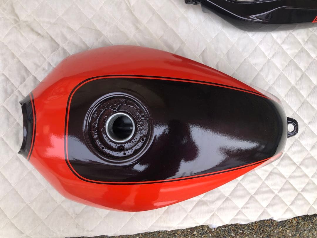 バリオス1　茶オレンジ　純正タンク　純正テール　塗装後未使用美品　バリウス　1型