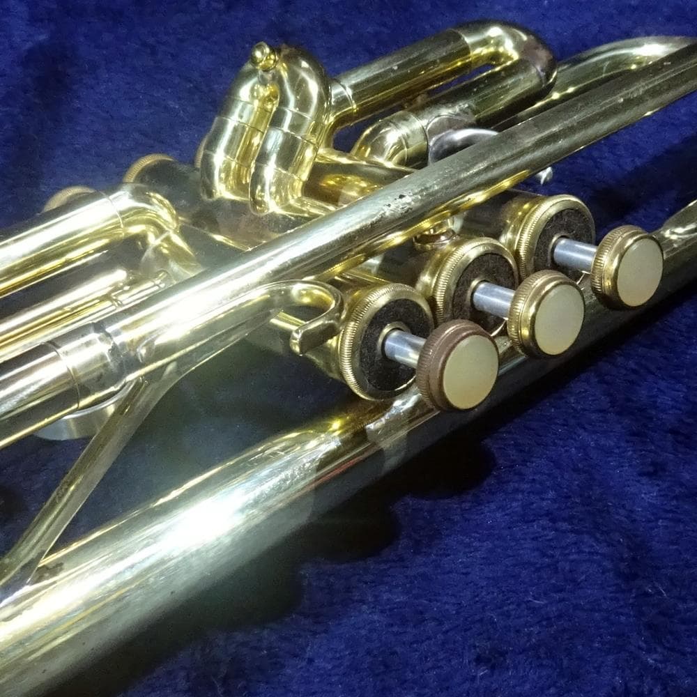 虎牙　YAMAHA YTR-233 リバースモデル 支柱追加