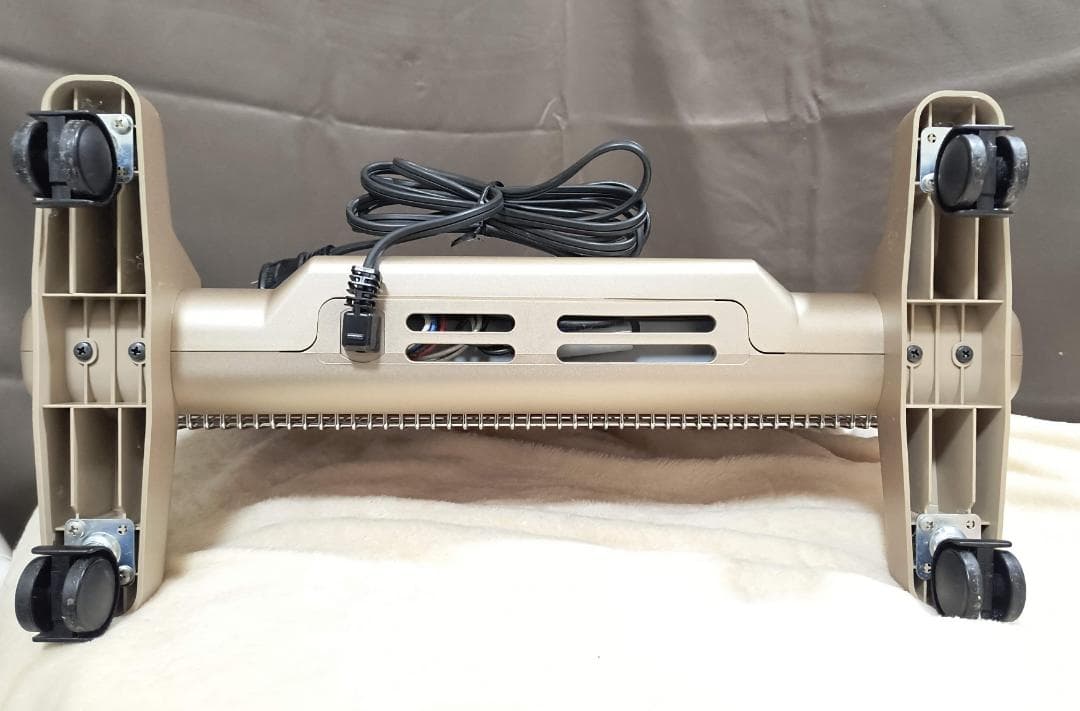 遠赤外線暖房器　サンルミエ・エクセラ７（セブン）　N700L-GR