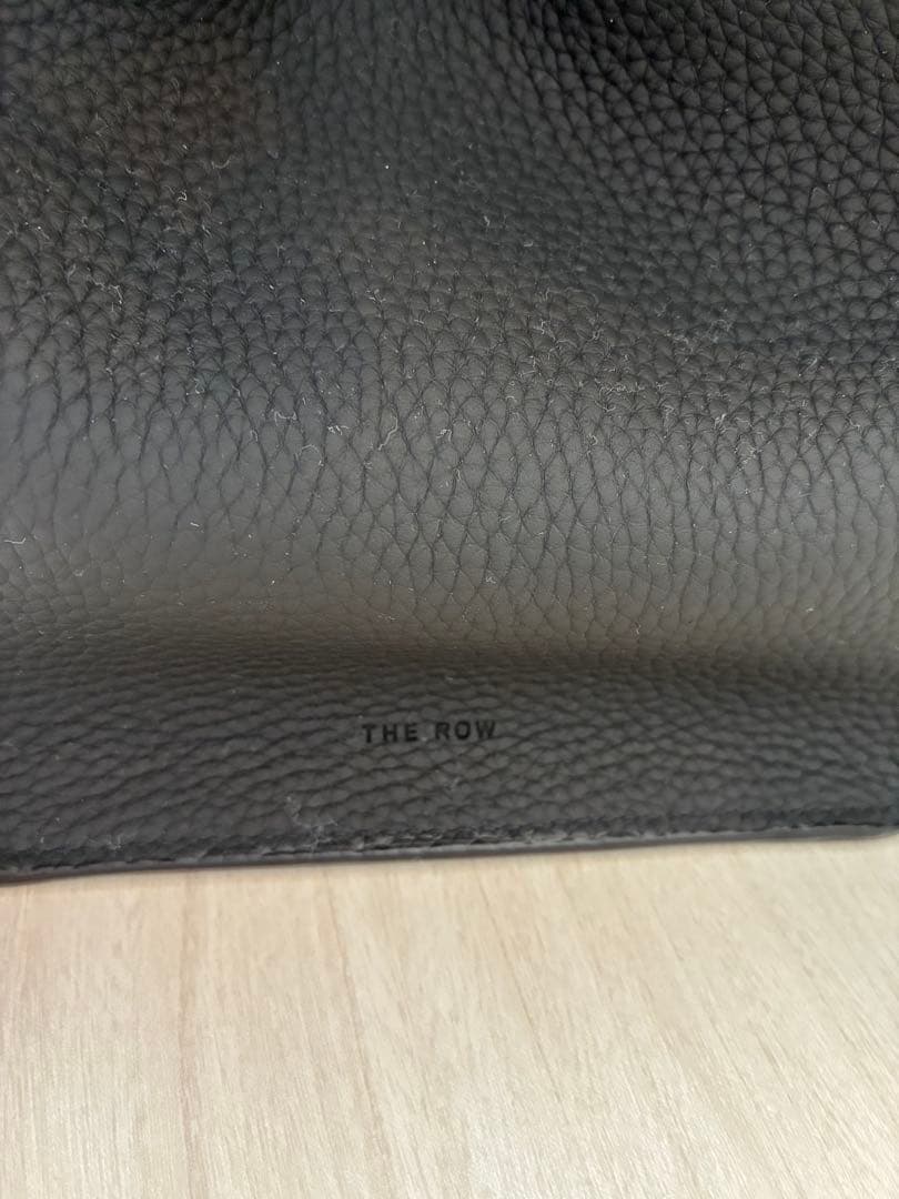 最終値下げ【新品】THE ROW マルゴー12 黒★国内百貨店購入