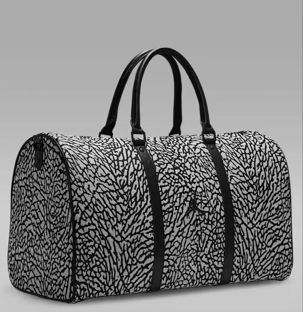 NIKE ジョーダン　　アイコン ダッフルバッグ ボストンバッグ
