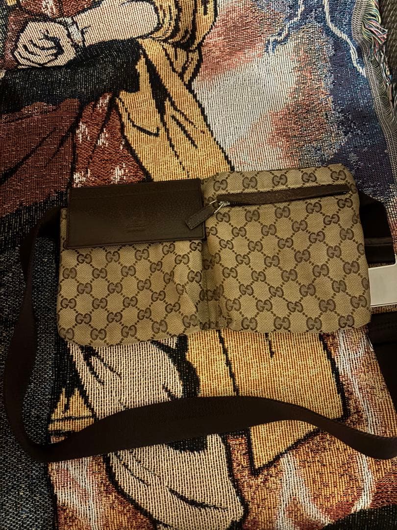 GUCCI グッチ ウエストポーチ ボディバッグ GGキャンバス