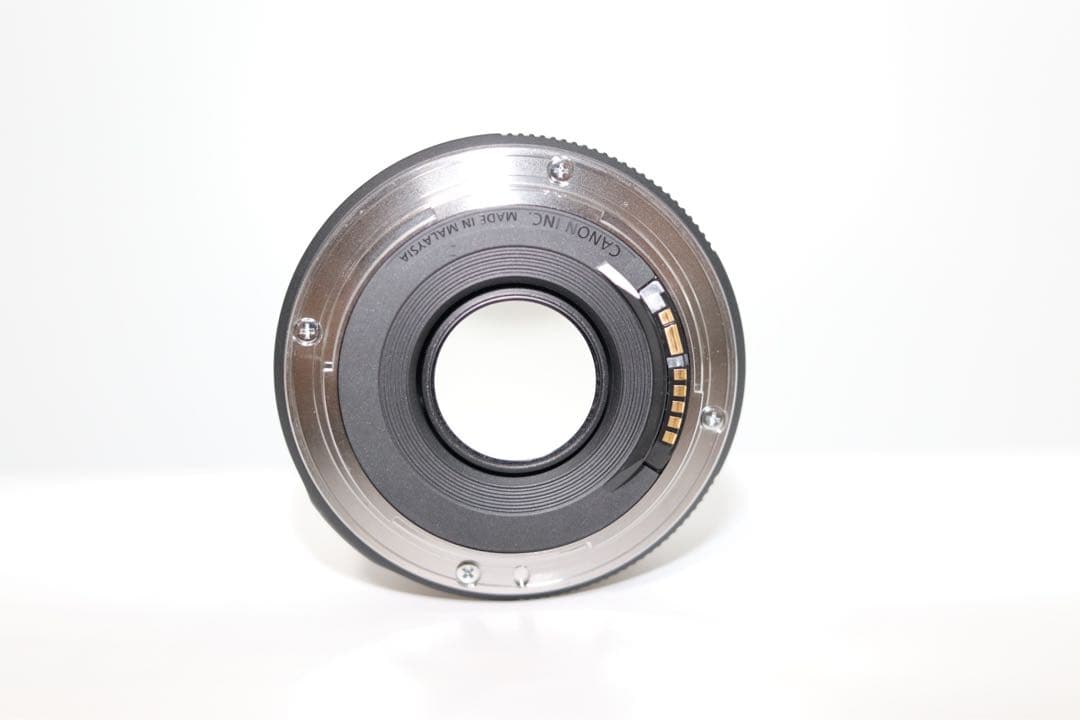 ☆美品【Canon】EF 50mm F1.8 STM 単焦点 キャノン キヤノン
