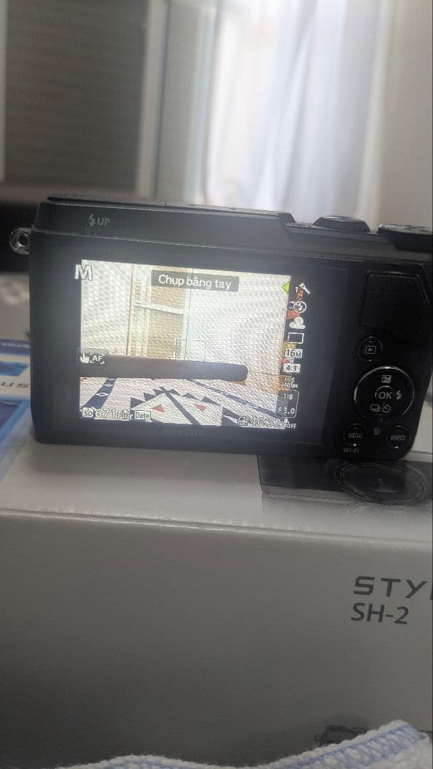 OLYMPUS STYLUS SH-2 コンパクトデジタルカメラ