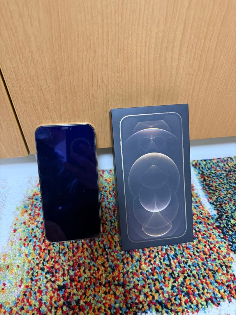 iPhone12promax ゴールド　256GB 美品