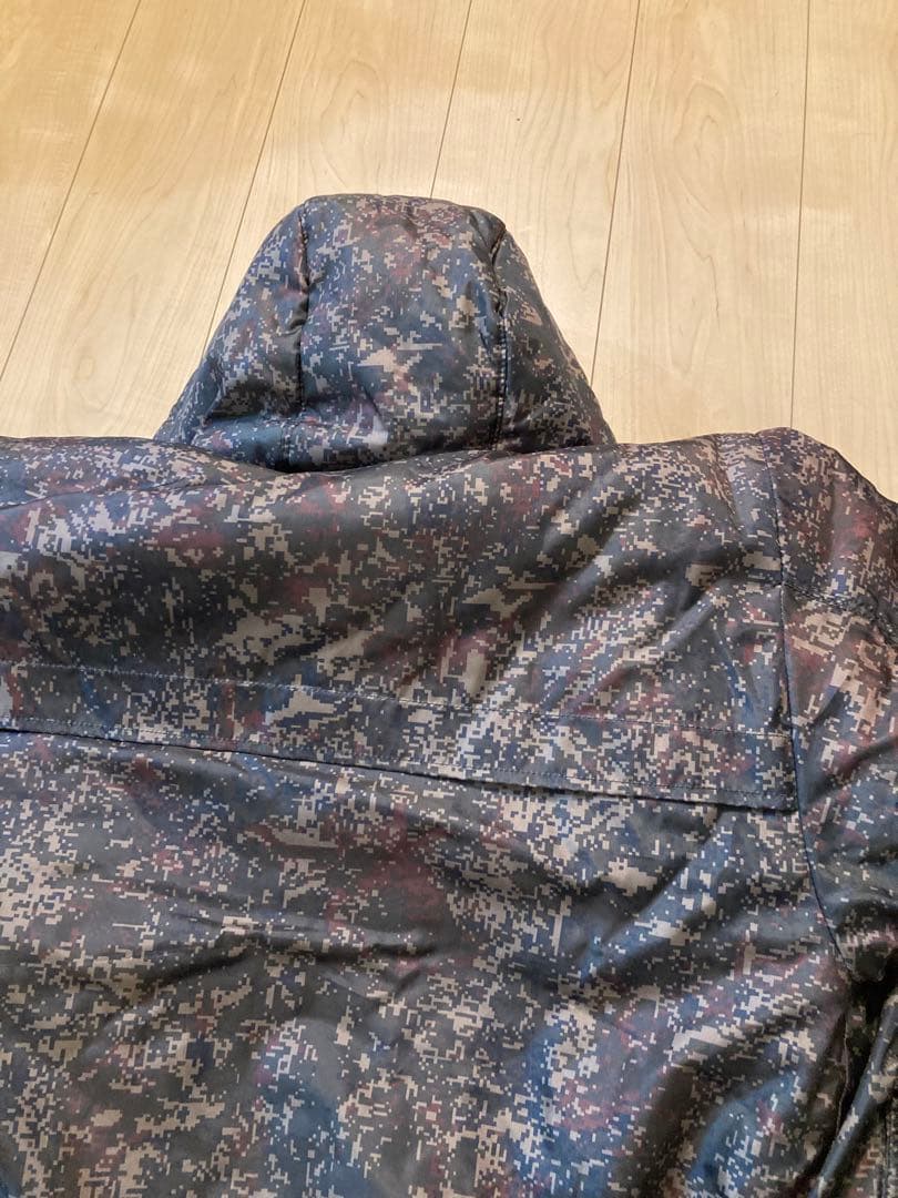 ロシア軍？デジタルフローラ？　迷彩柄フード付きジャケット