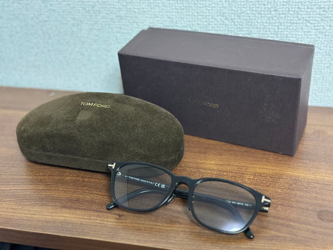 最終価格　1/11迄　TOM FORD サングラス ケース付き