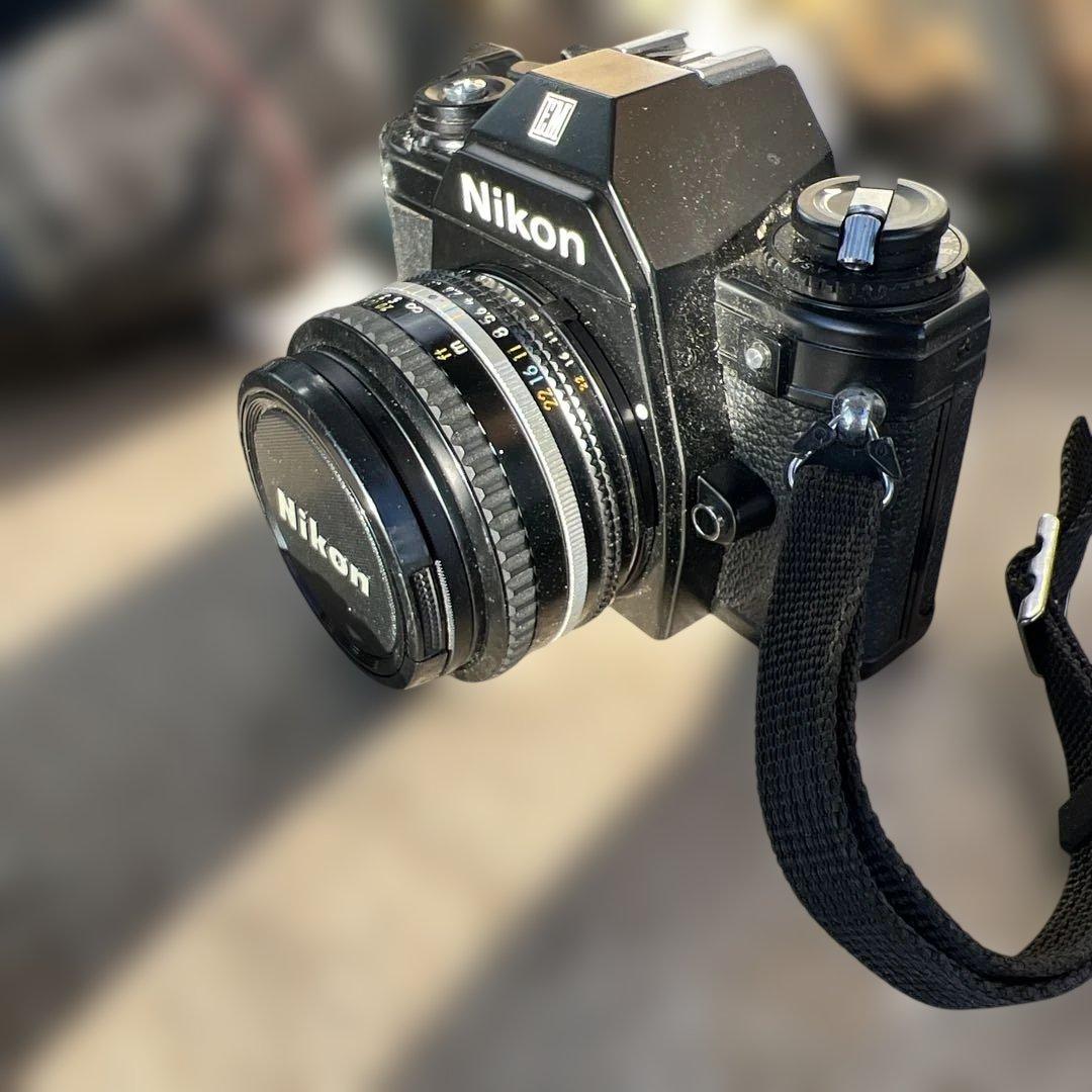 Nikon EM フィルムカメラ レンズ付き