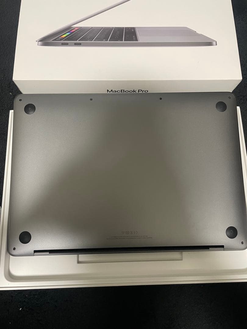 MacBook本体 MacBook Pro 13\" TouchBar Core i5 8/256GB