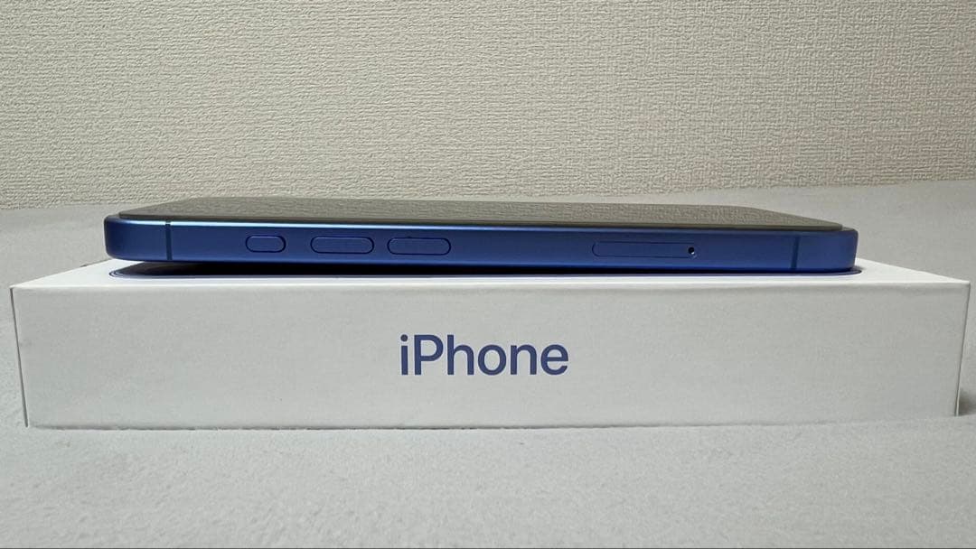 iPhone 16 512GB ウルトラマリン SIMフリー バッテリー93%