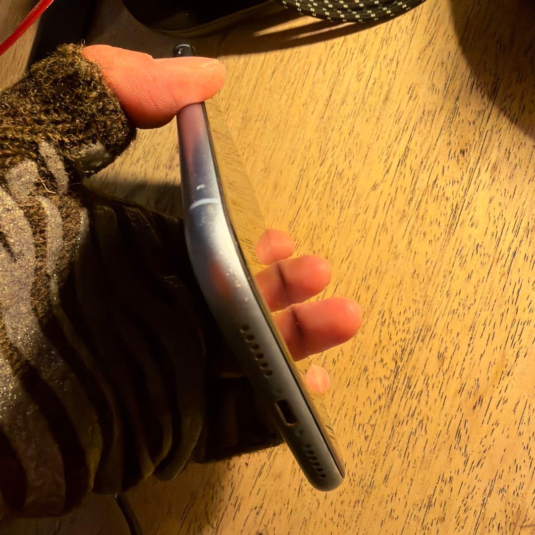 iPhone XR 64GB ブルー　画面割れ