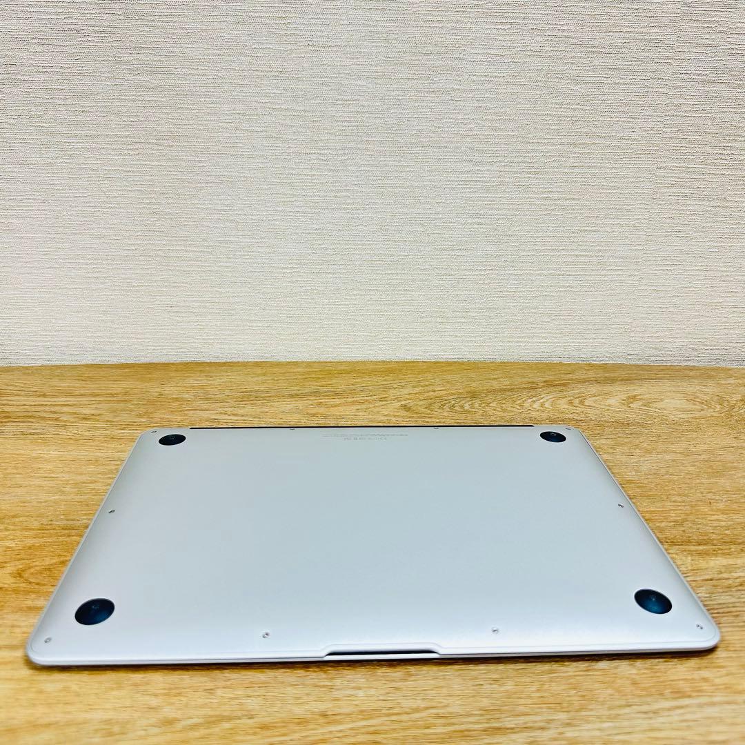 MacBook Air 13インチ美品 【MacOS 2022年】Office