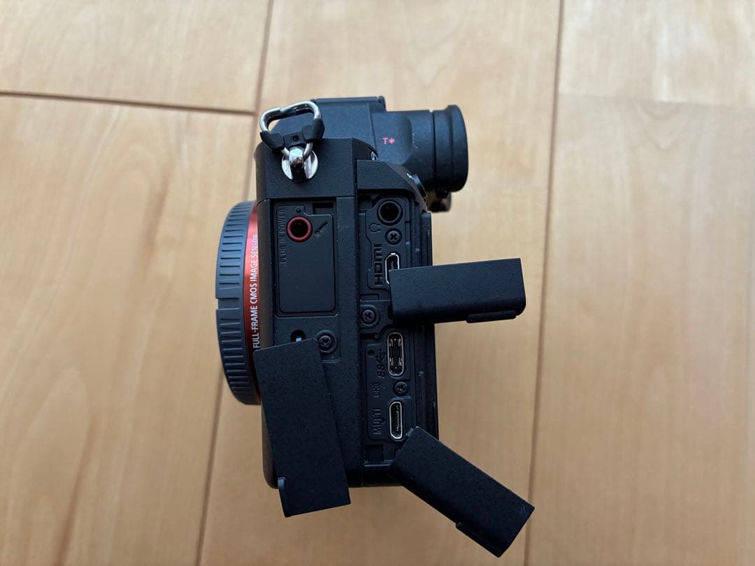 【低使用】α7III ボディ ILCE-7M3 箱属品 　シャッター回数9504