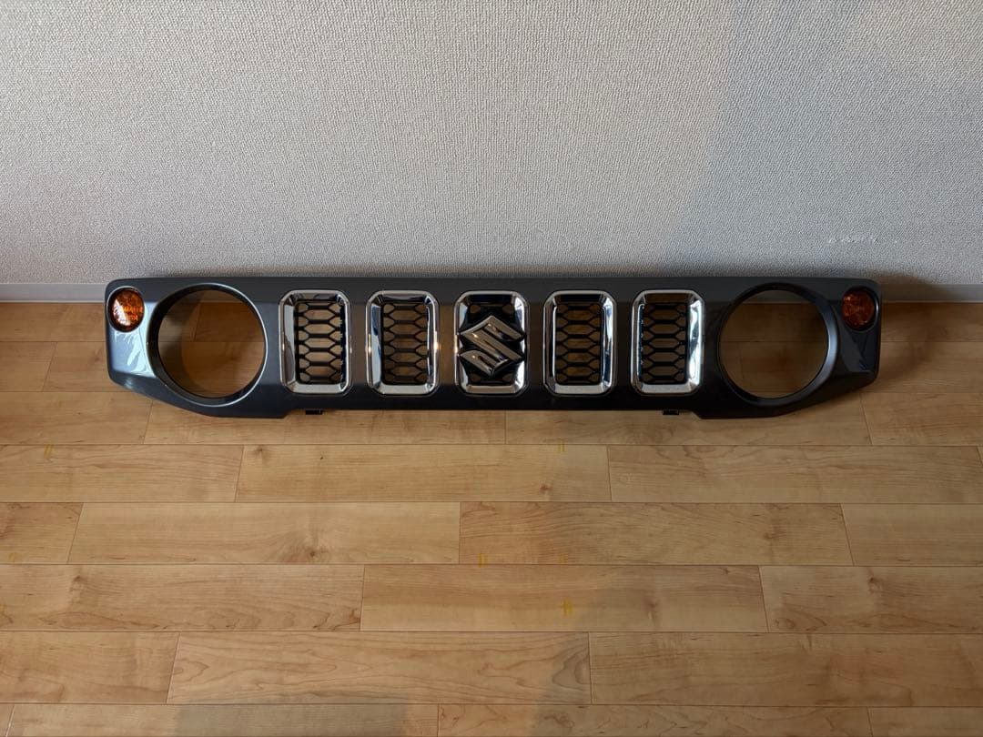 純正メッキグリル ノマド新車外し JB64 JB74 JC74