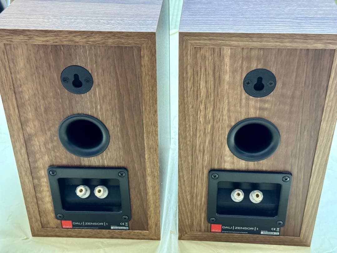 DALI ZENSOR 1 小型ブックシェルフスピーカー ウォールナット